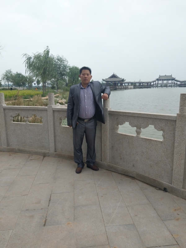 寻找爱的第一张照片--安阳相亲服务中心