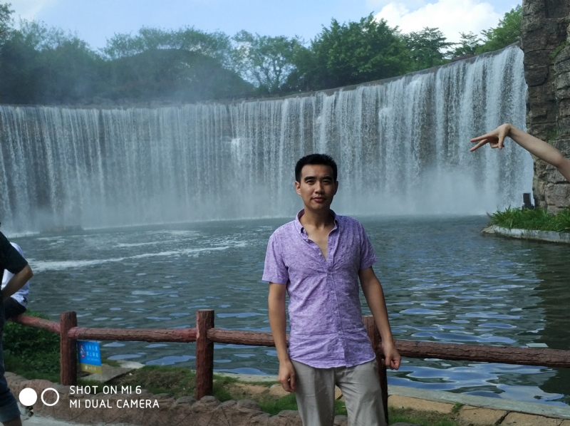 追梦人的第一张照片--安阳相亲服务中心