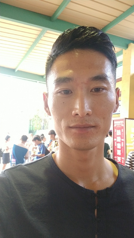 难得糊涂的第一张照片--安阳相亲服务中心