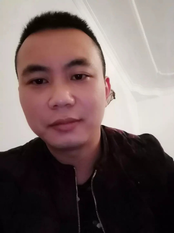 喜闻香气的第一张照片--安阳相亲服务中心