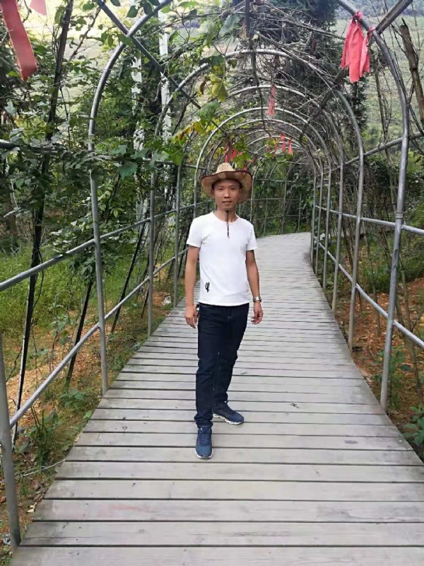 蓝天的第一张照片--安阳相亲服务中心