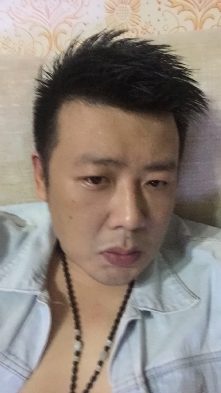 沐浴阳光的第一张照片--安阳相亲服务中心