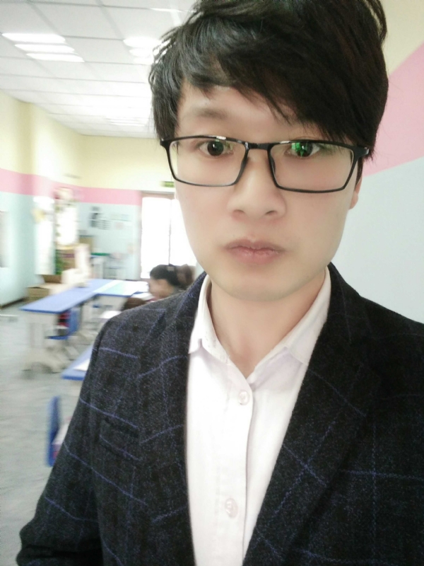 峰的呢喃的第一张照片--安阳相亲服务中心