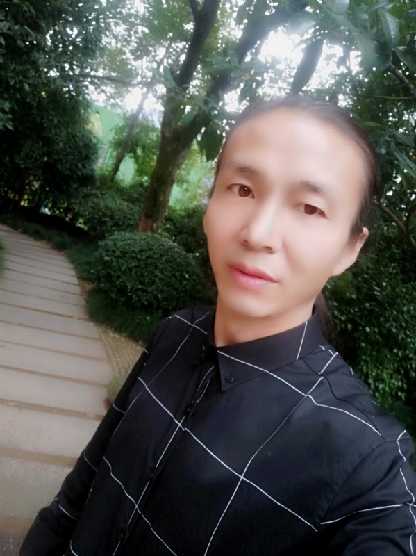 北方的狼的第一张照片--安阳相亲服务中心