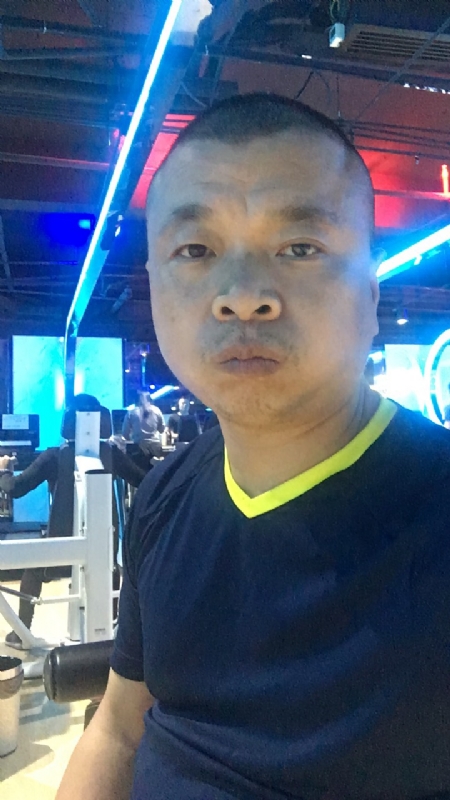 奋斗的第一张照片--安阳相亲服务中心