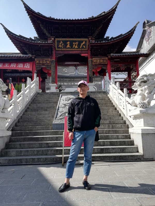 旧事离人的第一张照片--安阳相亲服务中心