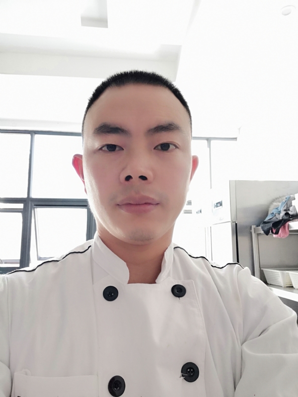 剑客段狼的第一张照片--安阳相亲服务中心