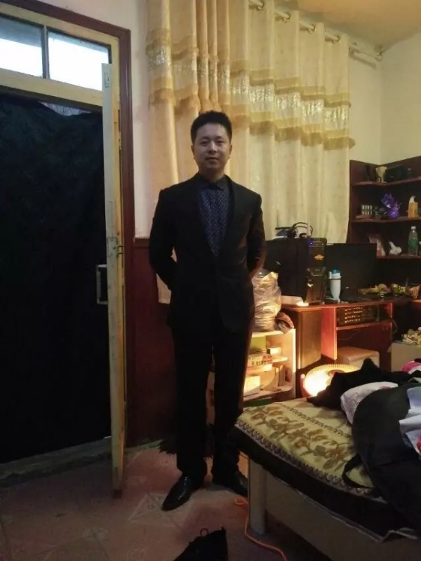 亮亮的第一张照片--安阳相亲服务中心