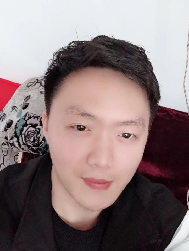 执迷的鲸鱼的第一张照片--安阳相亲服务中心