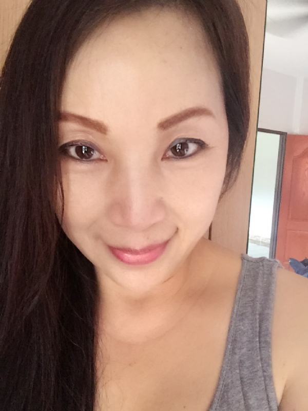 ying的第一张照片--安阳相亲服务中心