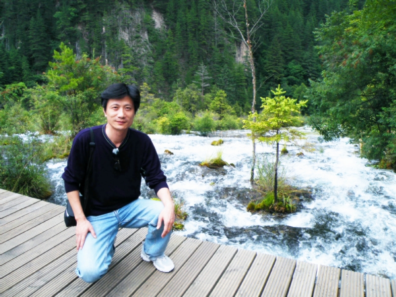 霞飞哥的第一张照片--安阳相亲服务中心