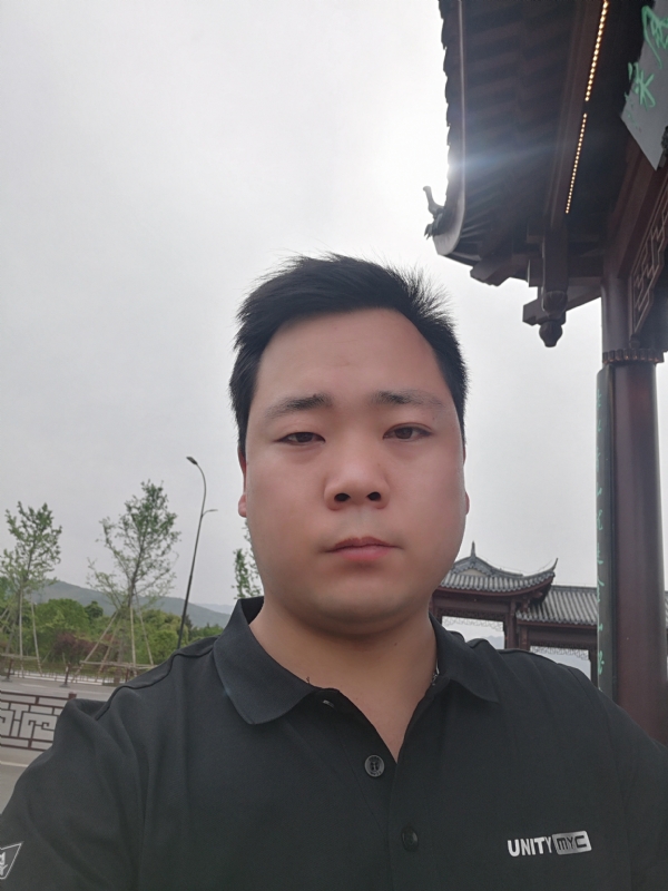 微笑的第一张照片--安阳相亲服务中心