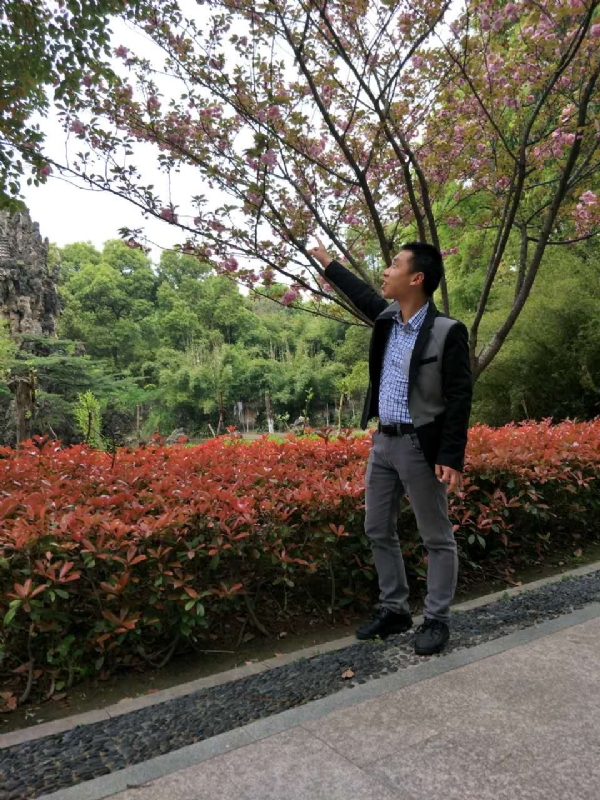 坦诚的第一张照片--安阳相亲服务中心