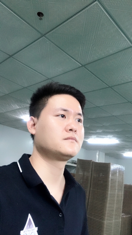 伟的第一张照片--安阳相亲服务中心