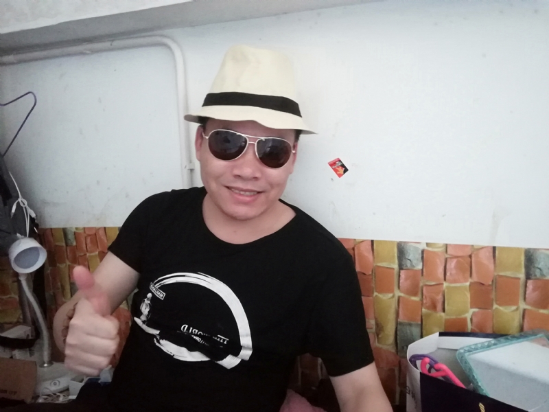 艰难爱情的第一张照片--安阳相亲服务中心