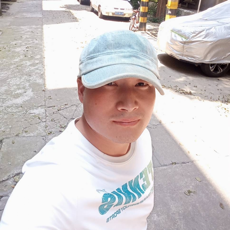 辉光的第一张照片--安阳相亲服务中心