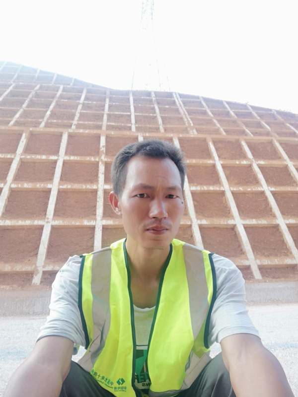 哥们的第一张照片--安阳相亲服务中心