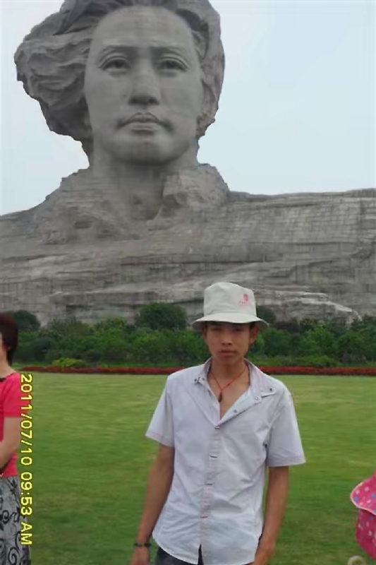 黄泥巴的第一张照片--安阳相亲服务中心