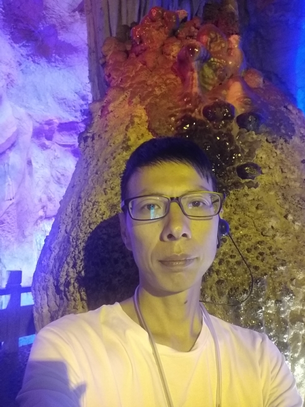 红叶的第一张照片--安阳相亲服务中心