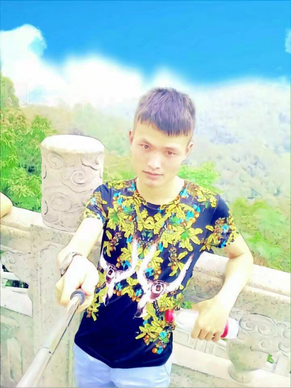 孤独王者元首的第一张照片--安阳相亲服务中心