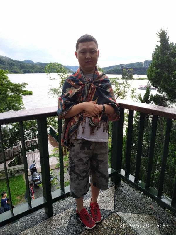 爱情里的俩个人的第一张照片--安阳相亲服务中心