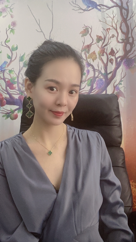 潇潇的第一张照片--安阳相亲服务中心