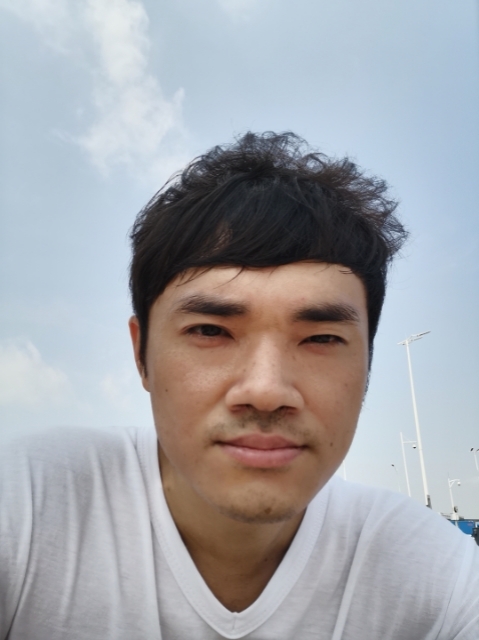 老实人的第一张照片--安阳相亲服务中心