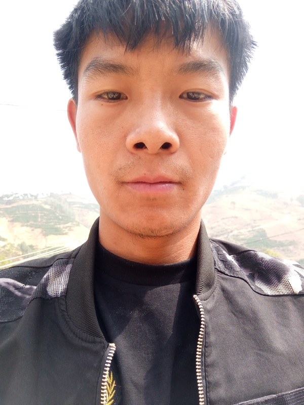 唐伟的第一张照片--安阳相亲服务中心