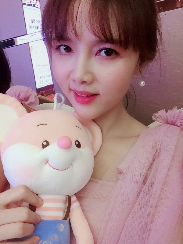 如朱砂的第一张照片--安阳相亲服务中心