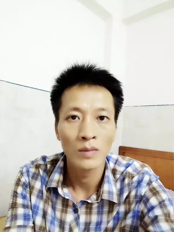 流年未亡的第一张照片--安阳相亲服务中心