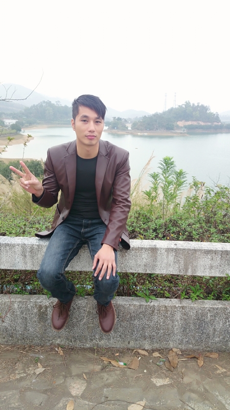 达尔的第一张照片--安阳相亲服务中心