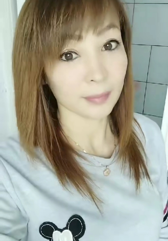 魅力白玲的第一张照片--安阳相亲服务中心