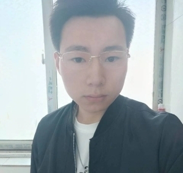 人在旅途的第一张照片--安阳相亲服务中心