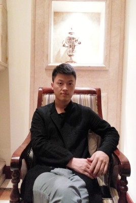 制片人杨亚林的第一张照片--安阳相亲服务中心