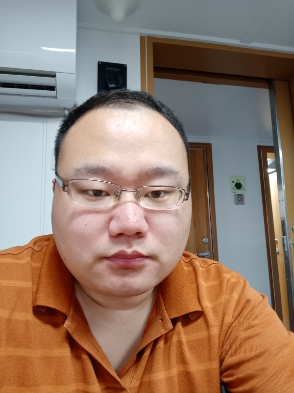 努力爱一次的第一张照片--安阳相亲服务中心