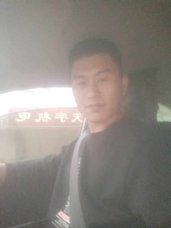 老鼠爱上猫的第一张照片--安阳相亲服务中心