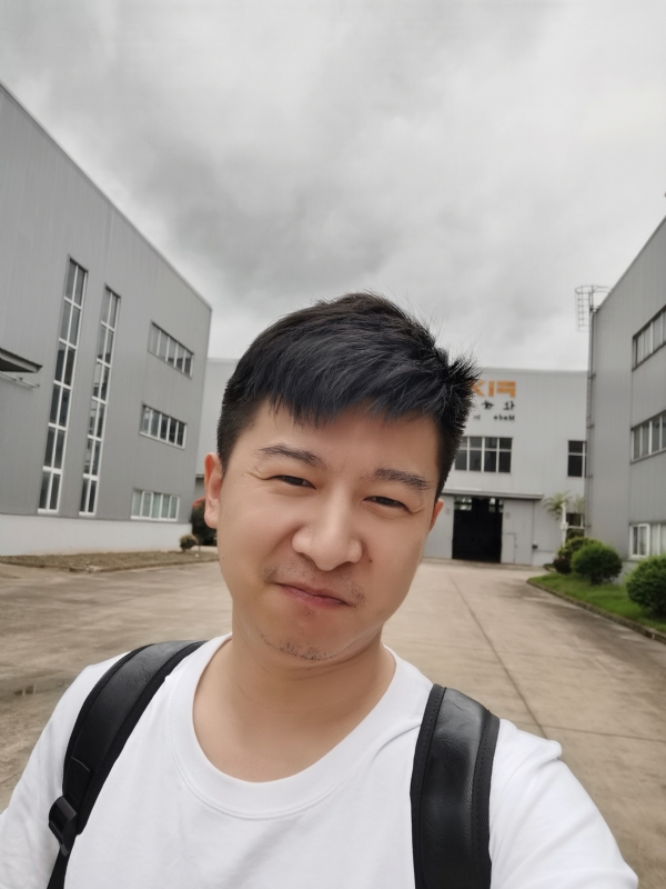 二叔的第二张照片--安阳相亲服务中心