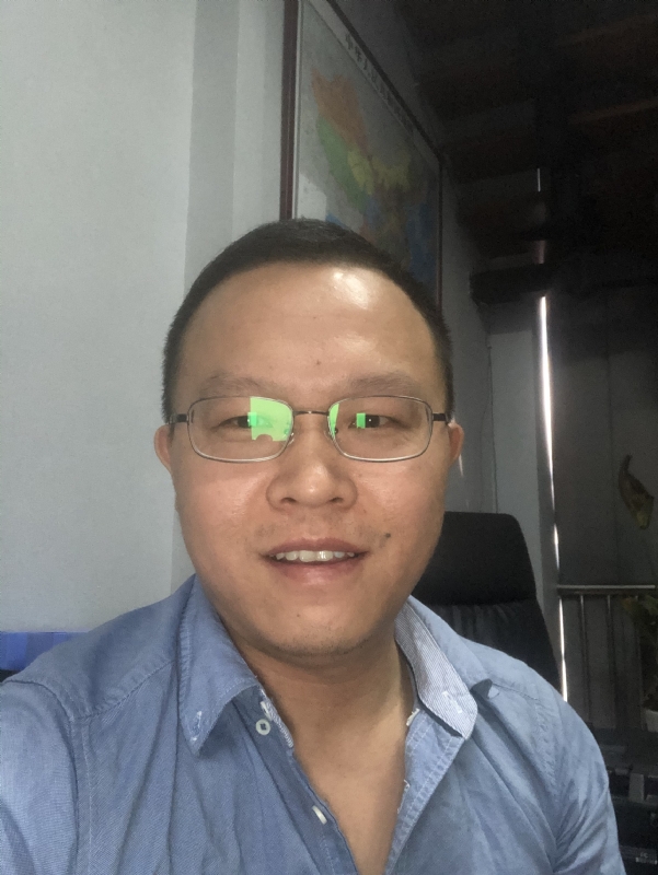 小吴的第一张照片--安阳相亲服务中心