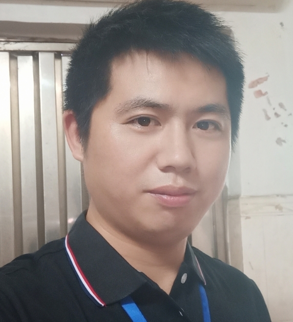 单身奶爸的第一张照片--安阳相亲服务中心