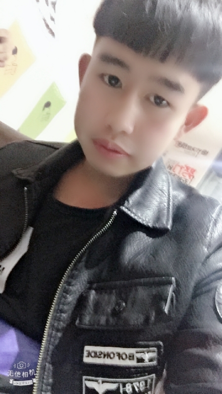 军绿色的第一张照片--安阳相亲服务中心