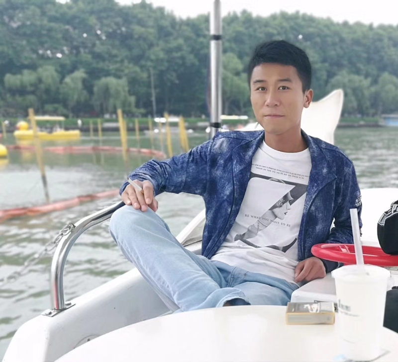 小熊微品的第一张照片--安阳相亲服务中心