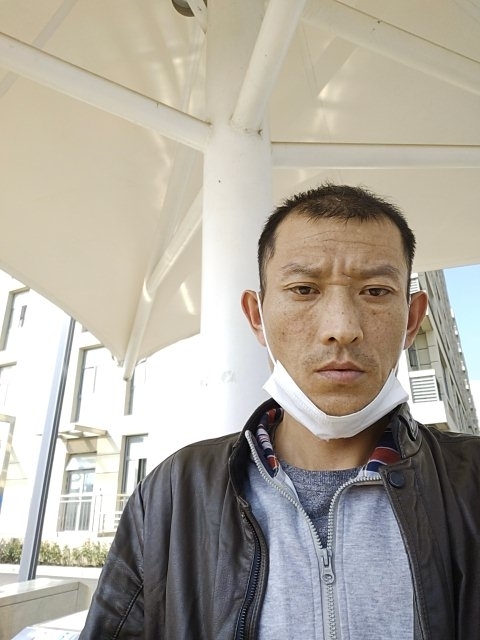 孤狼的第一张照片--安阳相亲服务中心