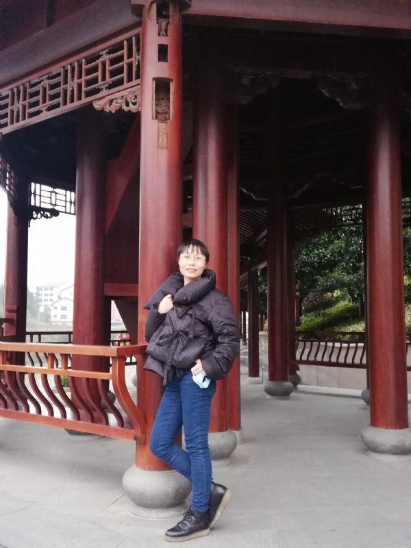 篱落的第一张照片--安阳相亲服务中心