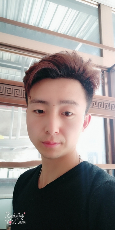 拼命微笑的第二张照片--安阳相亲服务中心