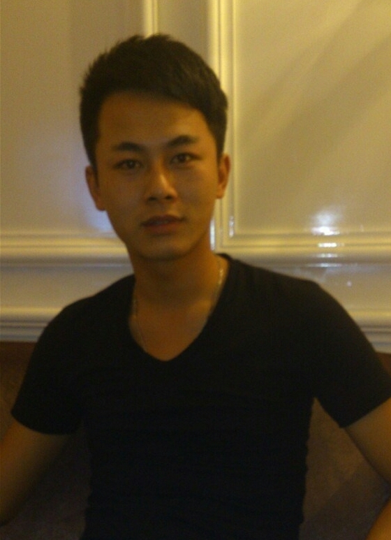 真情的流露的第一张照片--安阳相亲服务中心