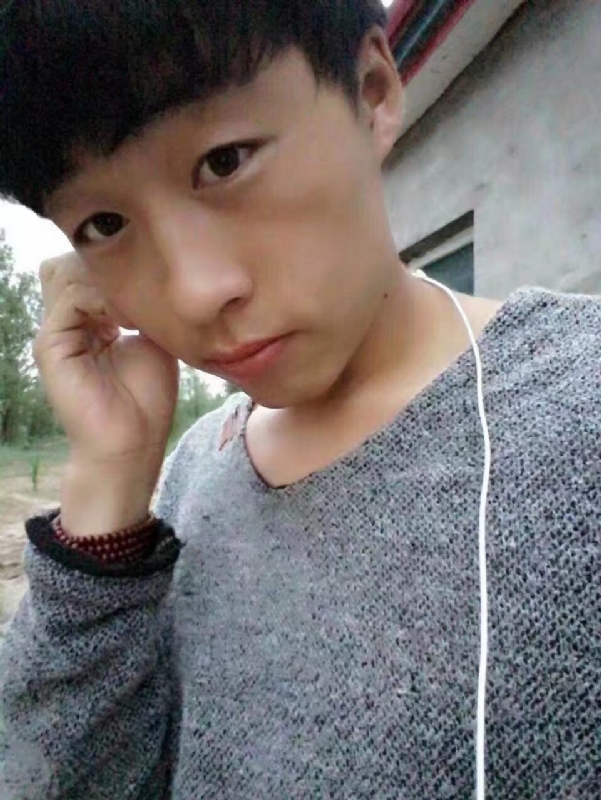 小胡的第一张照片--安阳相亲服务中心