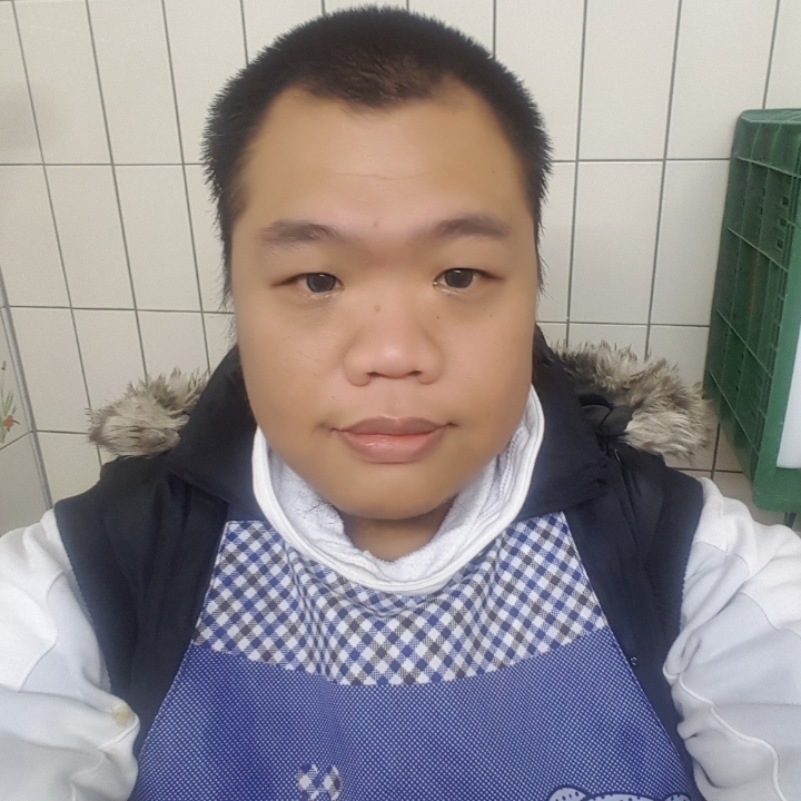 黑熊的第一张照片--安阳相亲服务中心