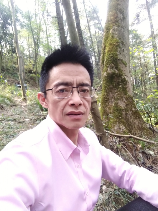 吴彬的第一张照片--安阳相亲服务中心