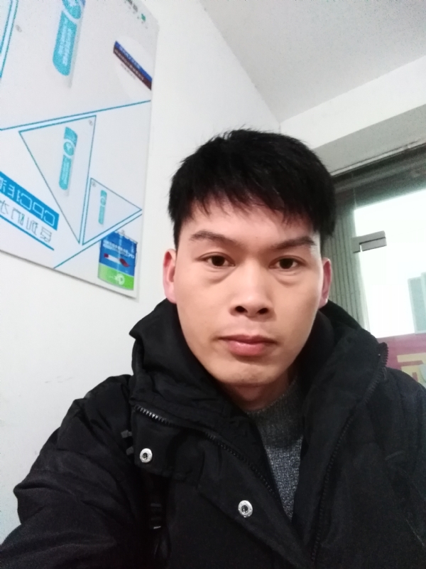 微笑的第一张照片--安阳相亲服务中心