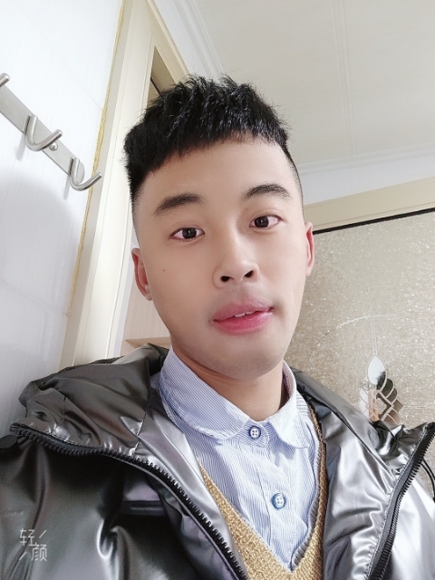 幼稚鬼的第一张照片--安阳相亲服务中心